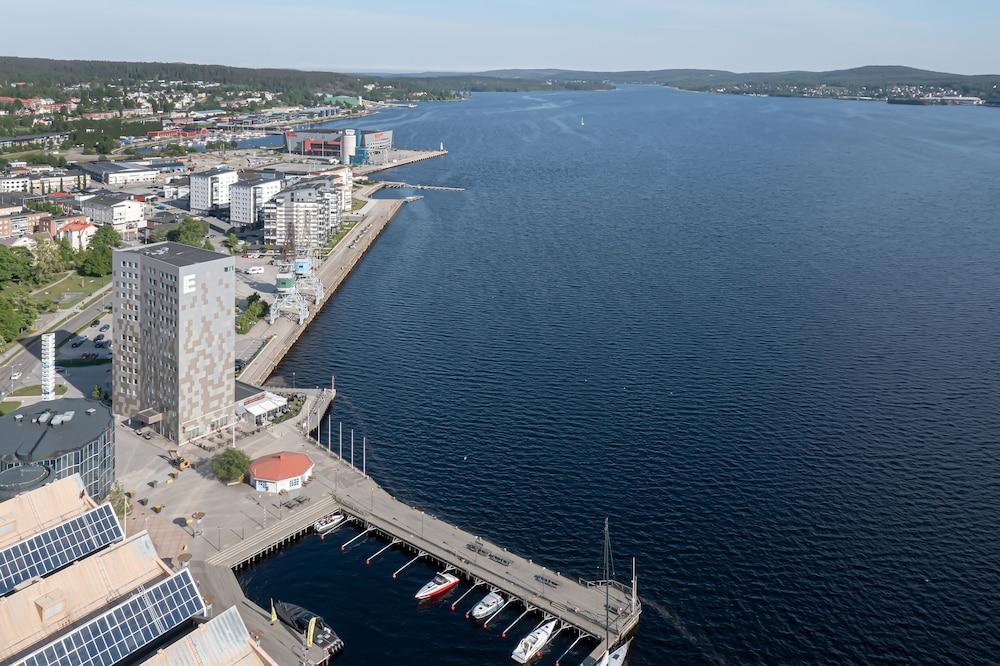 Elite Plaza Oernskoeldsvik Hotel Exterior photo